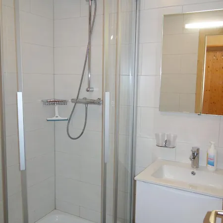 Gentianes G 001 - Cosy 6 Pers *